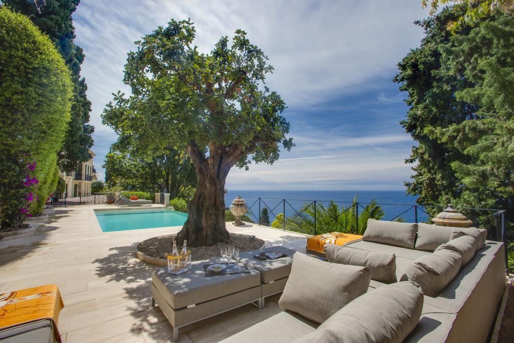 Luxurious Villa Overlooking Monaco Roquebrune-Cap-Martin Bagian luar foto